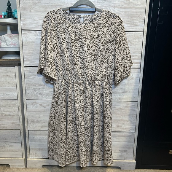 SHEIN Dresses & Skirts - Shein Allover Leopard Printed a -line Dress size xl